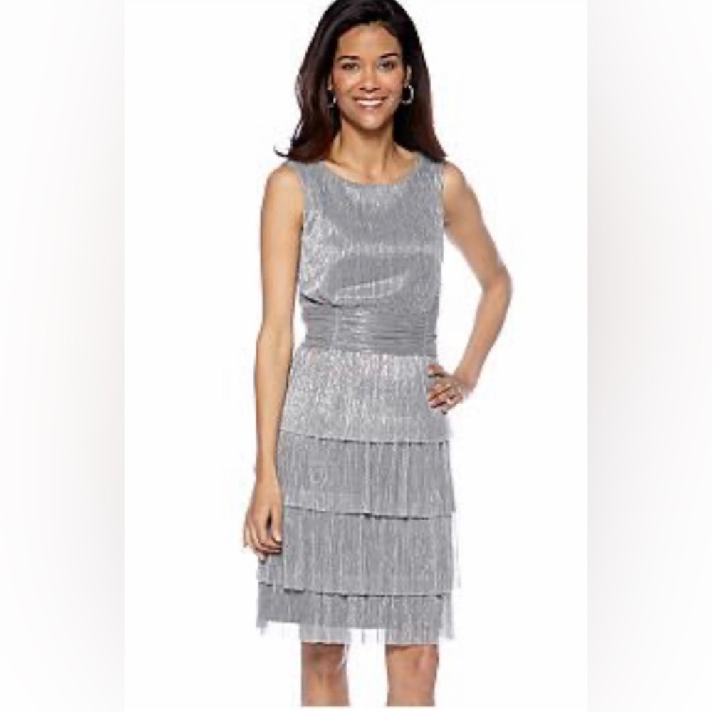 🔆 Connected Apparel Women’s Sleeveless Tiered Metallic Silver Dress.